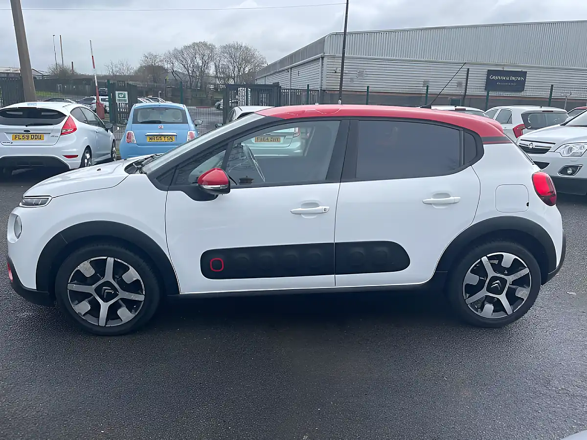 Used 2017 Citroen C3 Flair White - Interior and Exterior details 5