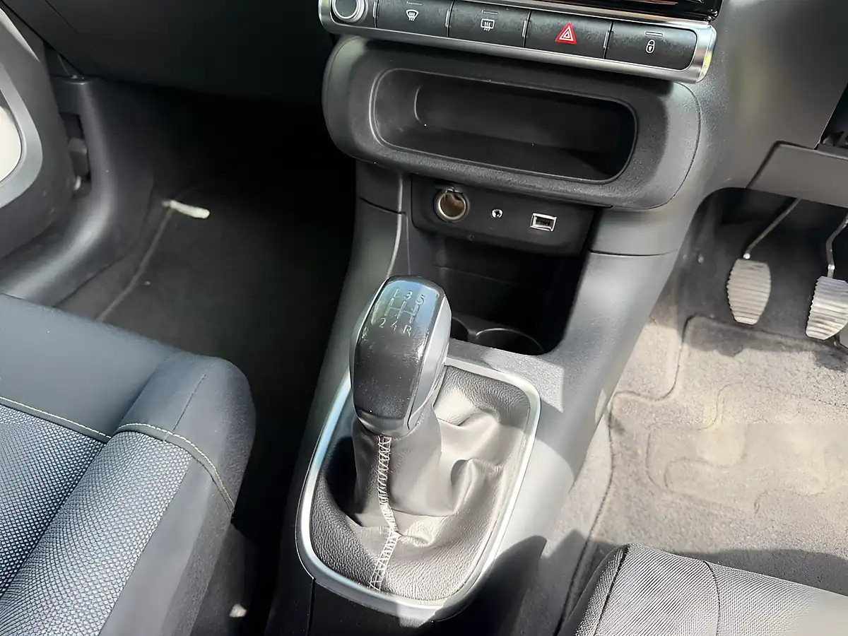 Used 2017 Citroen C3 Flair White - Interior and Exterior details 16
