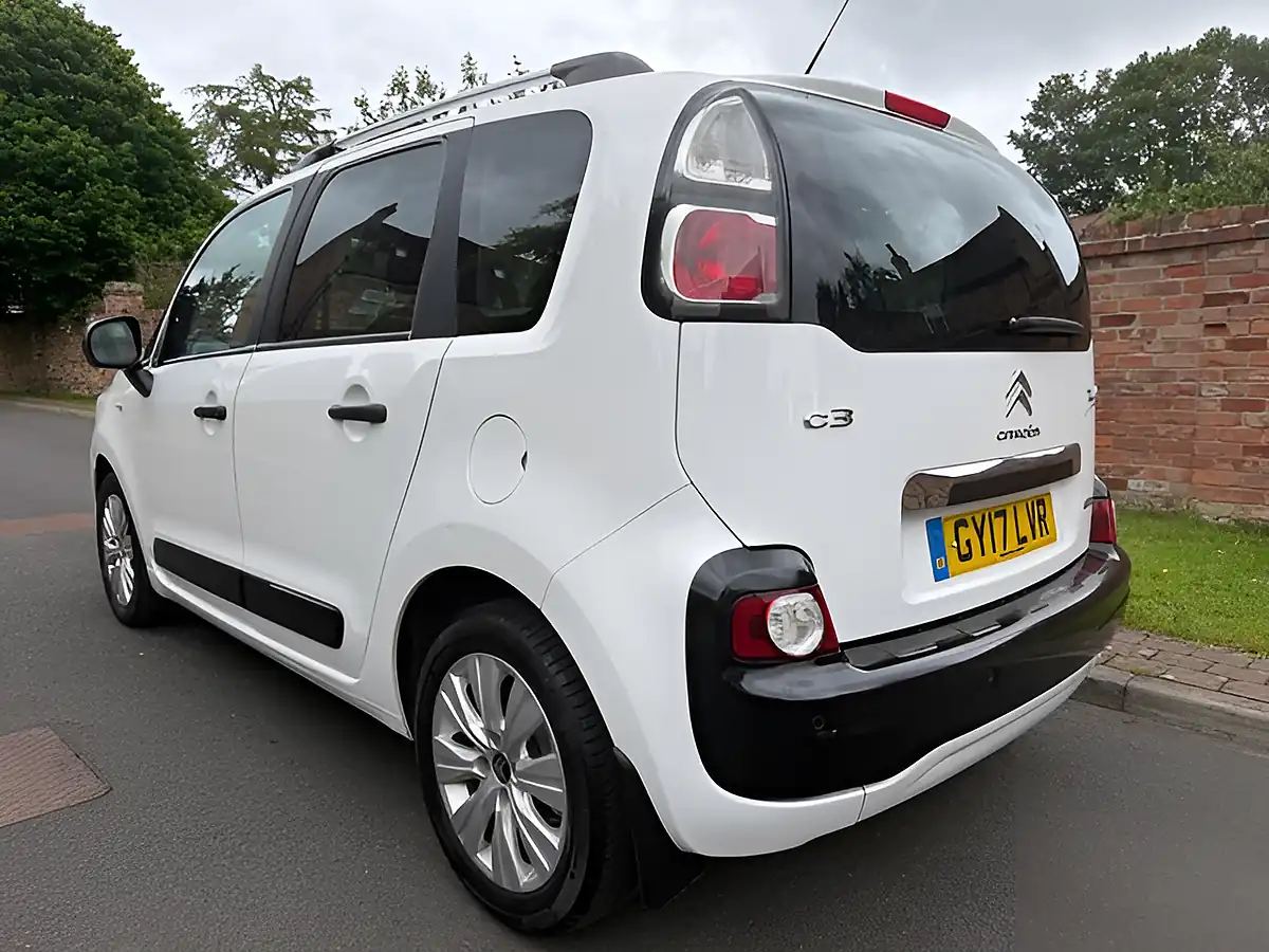 Used 2017 Citroen C3 Picasso Edition White - Interior and Exterior details 5