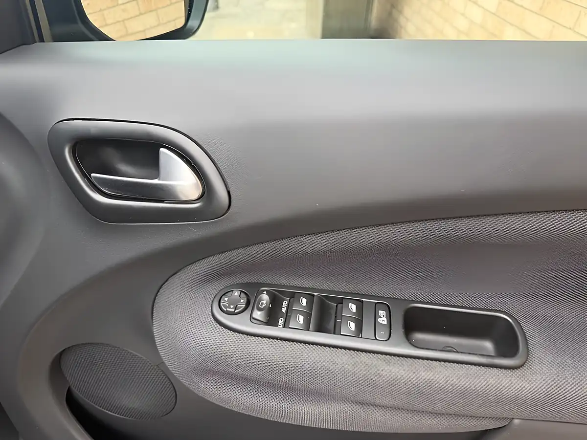 Used 2017 Citroen C3 Picasso Edition White - Interior and Exterior details 16