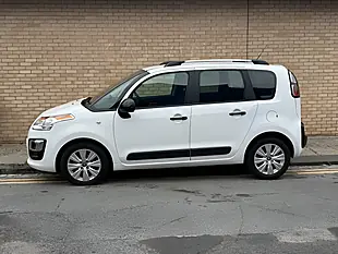 Used 2017 Citroen C3 Picasso Edition White - Interior and Exterior details 2