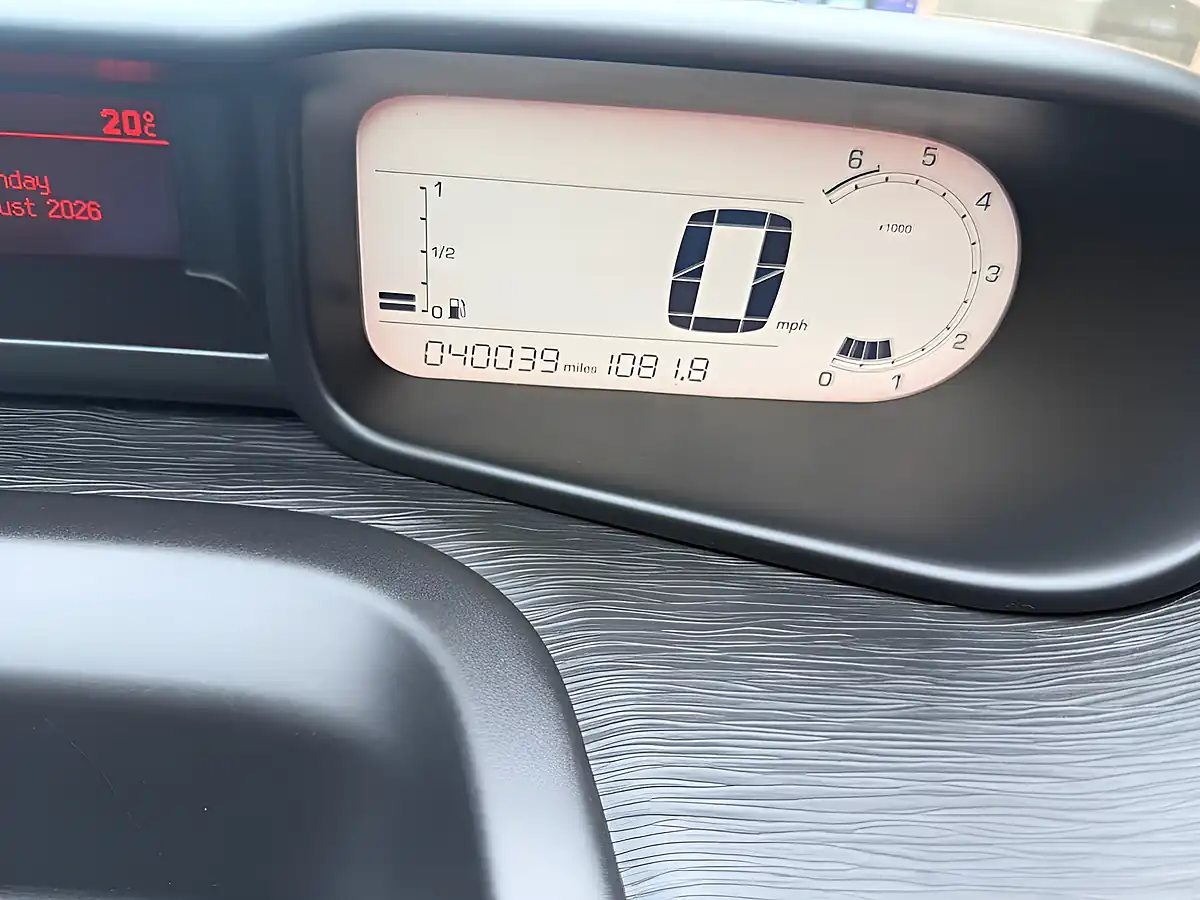 Used 2017 Citroen C3 Picasso Edition White - Interior and Exterior details 20