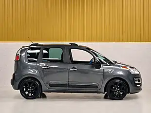 Used 2017 Citroen C3 Picasso Platinum Grey - Interior and Exterior details 13