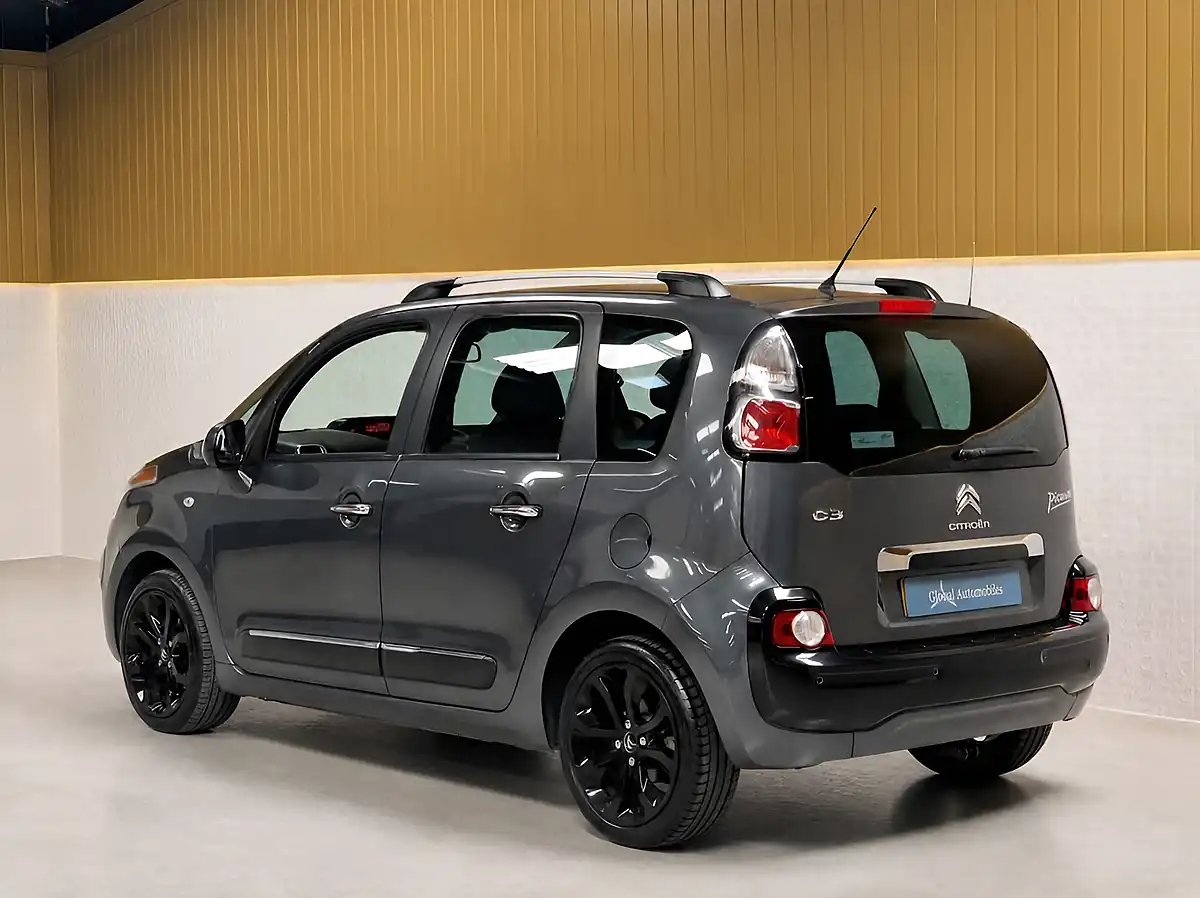 Used 2017 Citroen C3 Picasso Platinum Grey - Interior and Exterior details 17