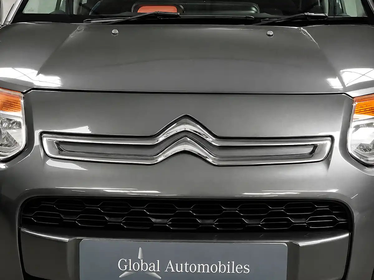 Used 2017 Citroen C3 Picasso Platinum Grey - Interior and Exterior details 7