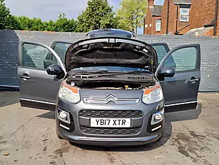 Used 2017 Citroen C3 Picasso Platinum Grey - Interior and Exterior details 10