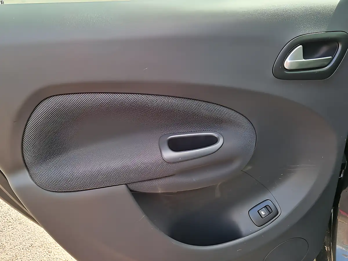 Used 2017 Citroen C3 Picasso Platinum Grey - Interior and Exterior details 18