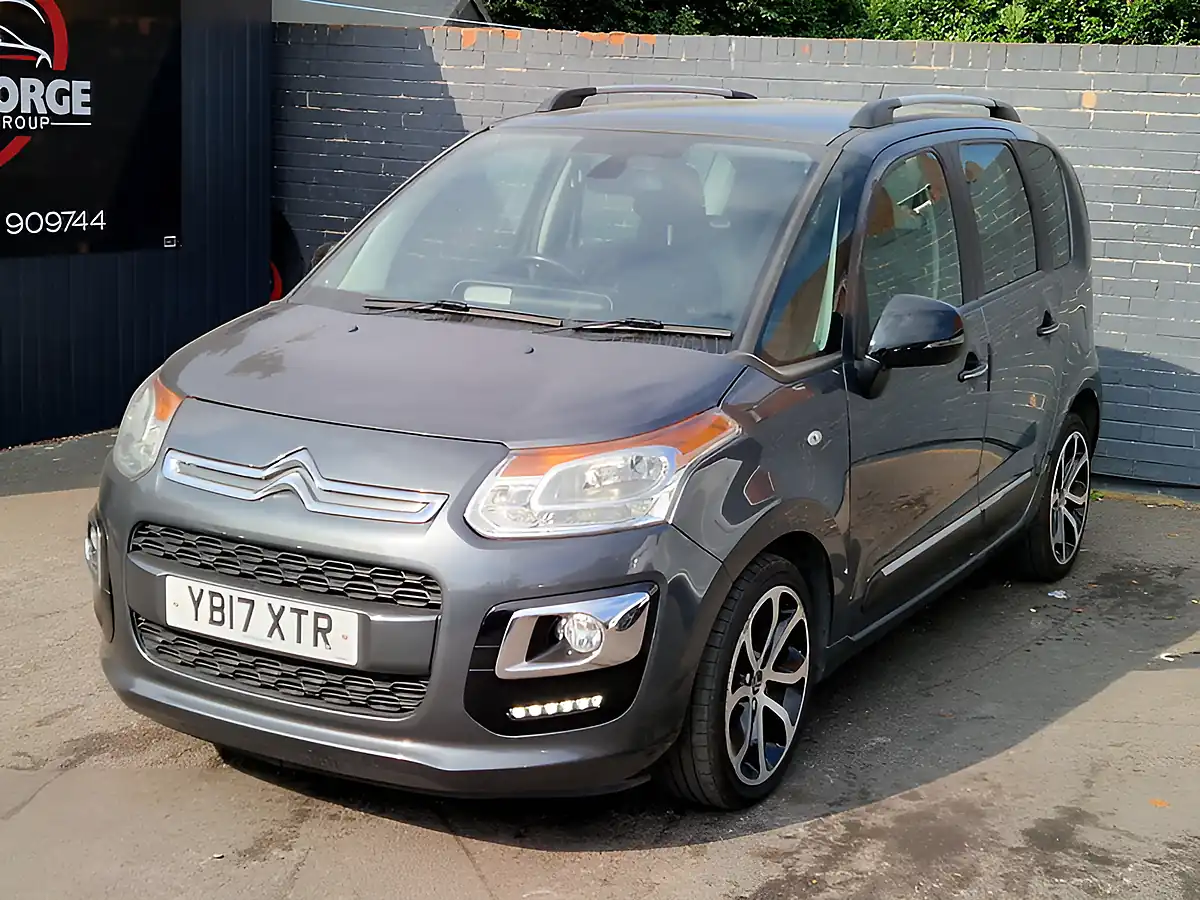 Used 2017 Citroen C3 Picasso Platinum Grey - Interior and Exterior details 5