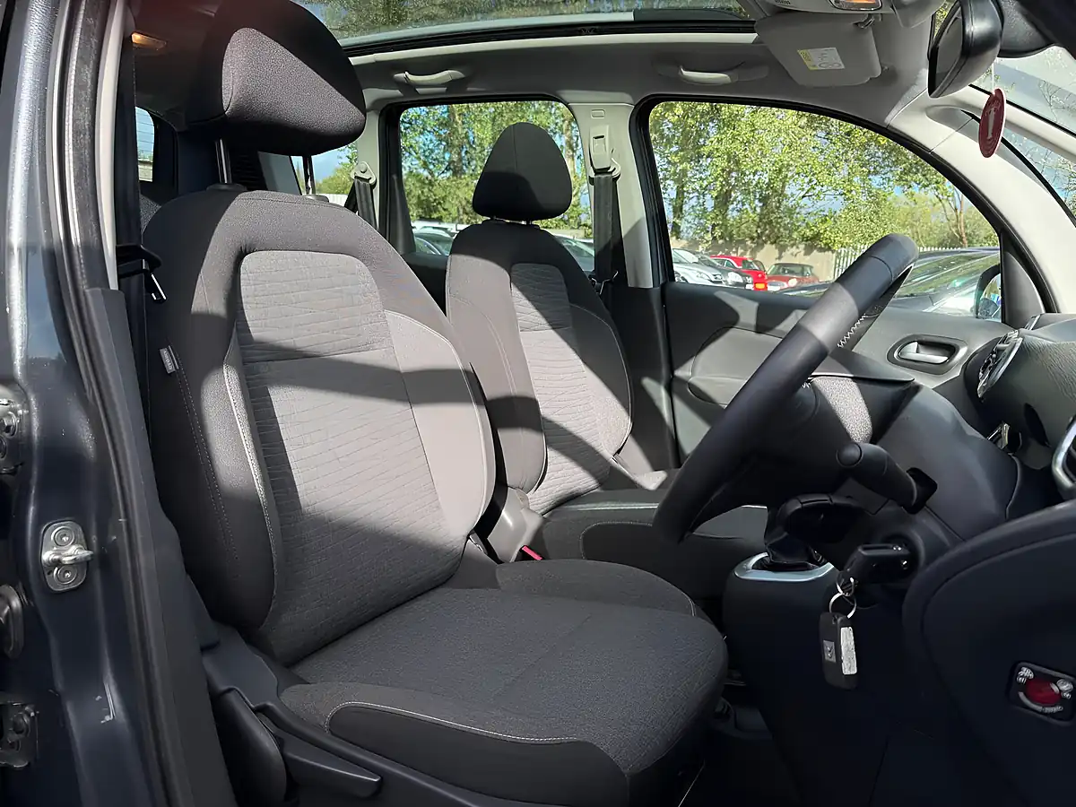 Used 2017 Citroen C3 Picasso Platinum Grey - Interior and Exterior details 10