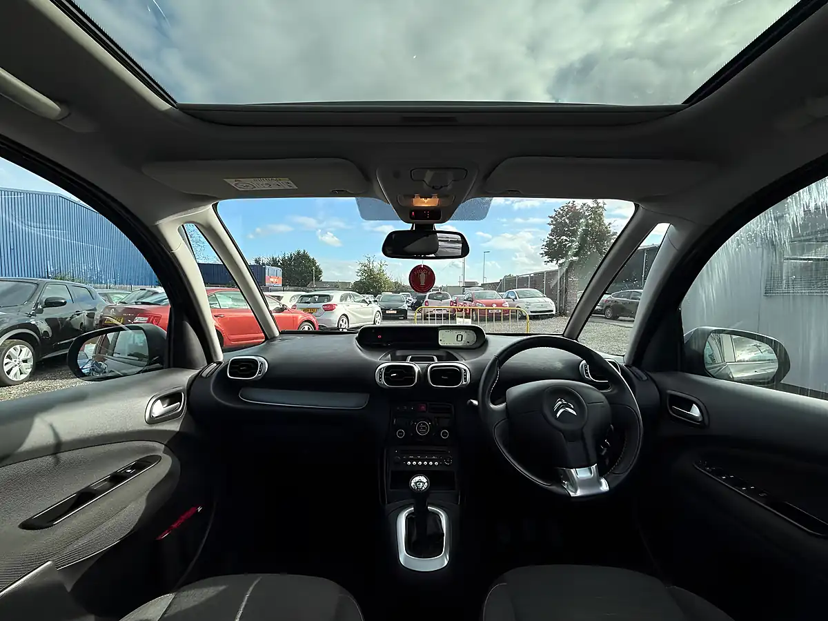 Used 2017 Citroen C3 Picasso Platinum Grey - Interior and Exterior details 13