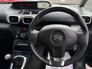 Used 2017 Citroen C3 Picasso Platinum Grey - Interior and Exterior details 14