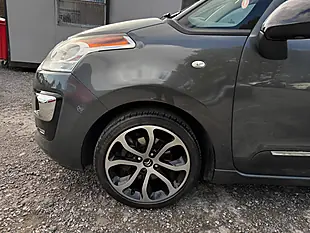 Used 2017 Citroen C3 Picasso Platinum Grey - Interior and Exterior details 19