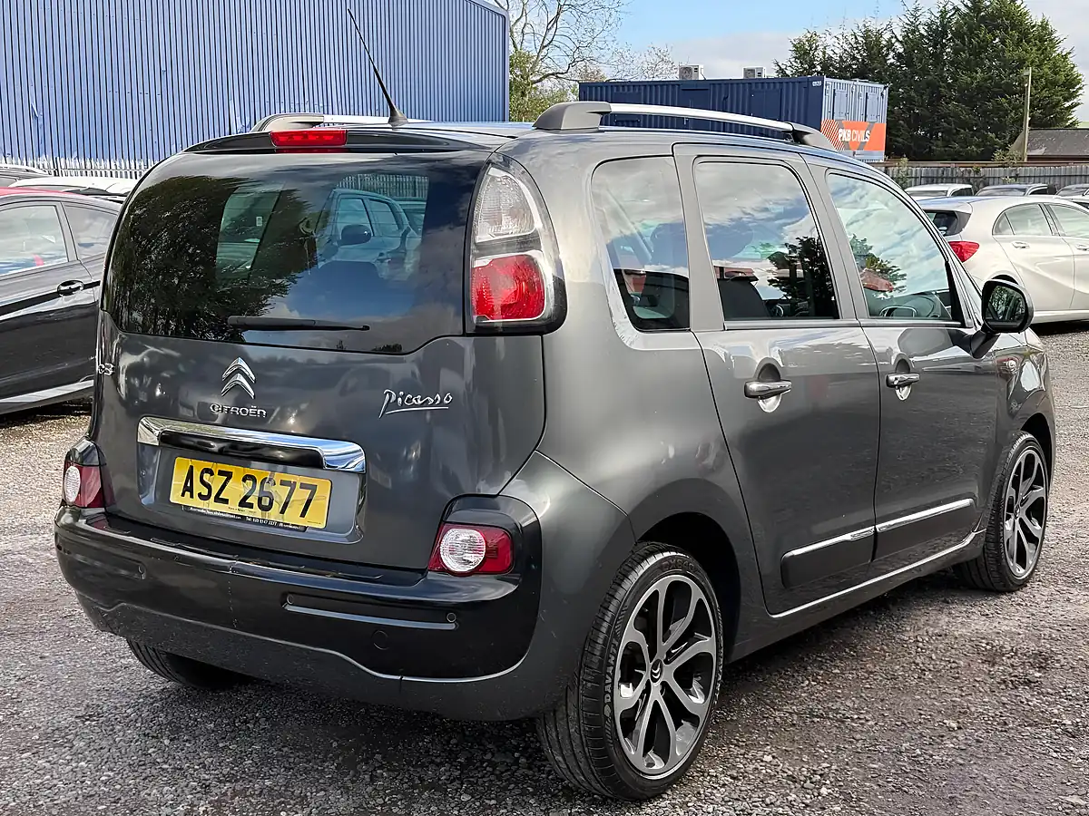 Used 2017 Citroen C3 Picasso Platinum Grey - Interior and Exterior details 8