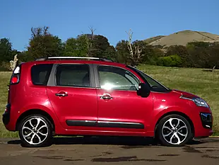 Used 2017 Citroen C3 Picasso Platinum Red - Interior and Exterior details 10