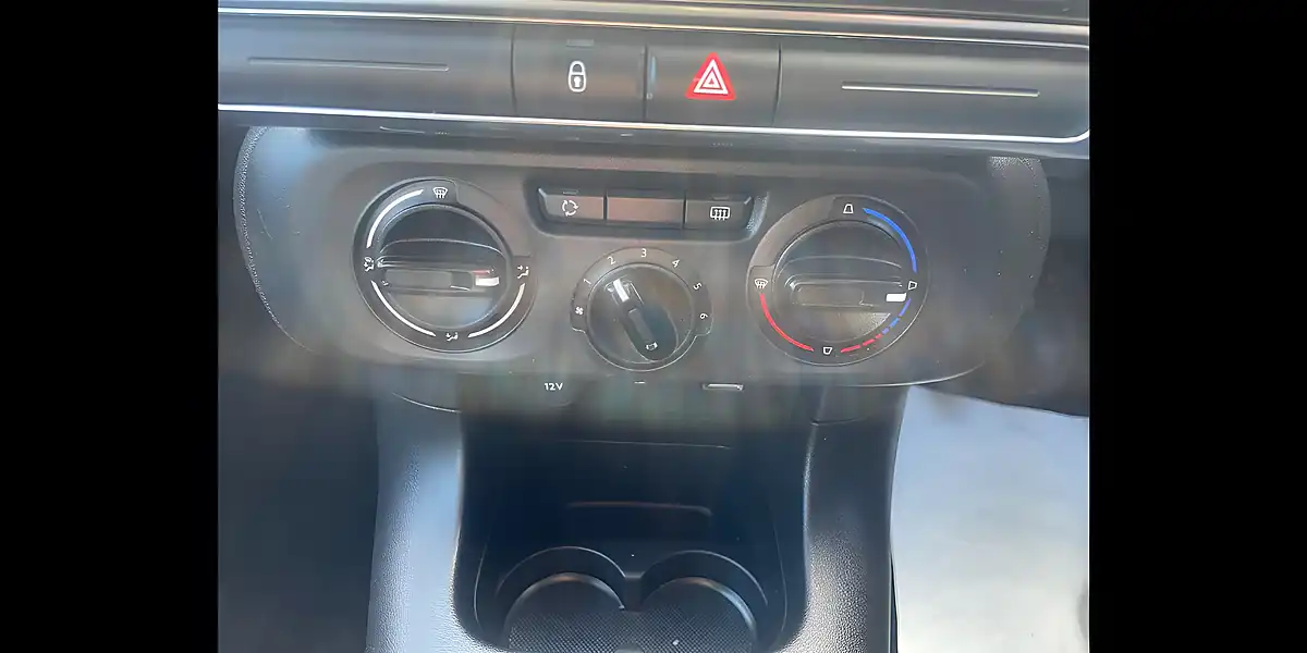 Used 2017 Citroen C3 Touch Edition White - Interior and Exterior details 15