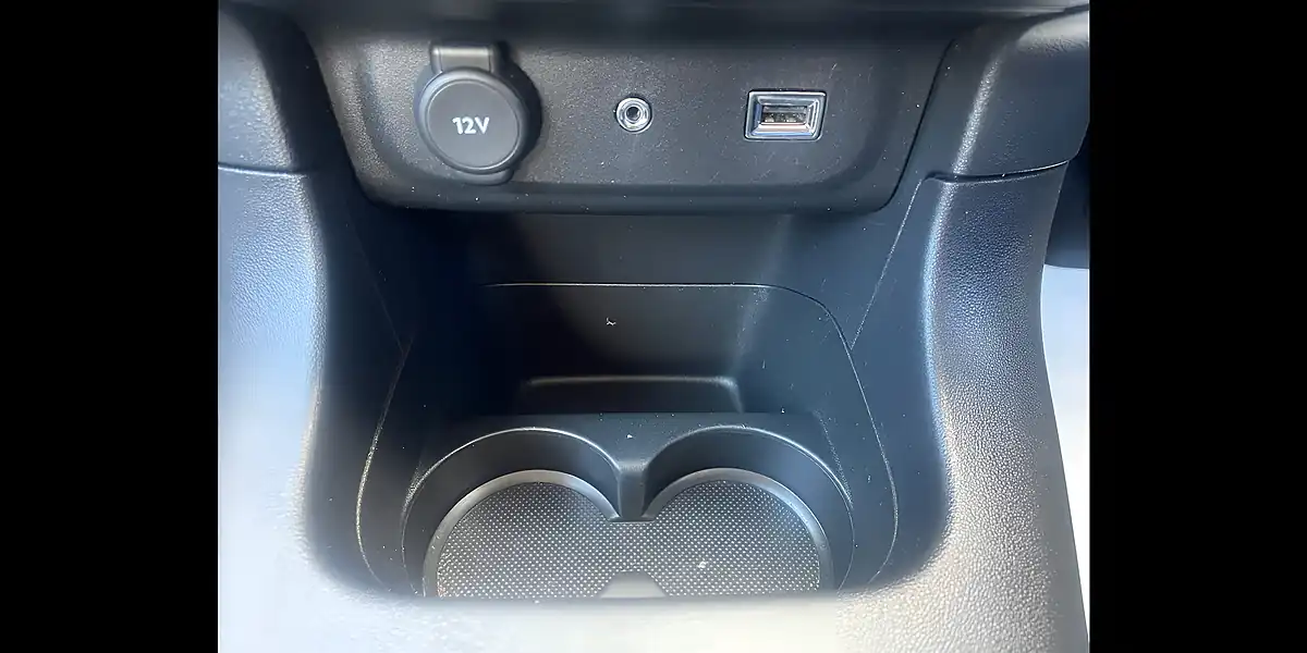 Used 2017 Citroen C3 Touch Edition White - Interior and Exterior details 16