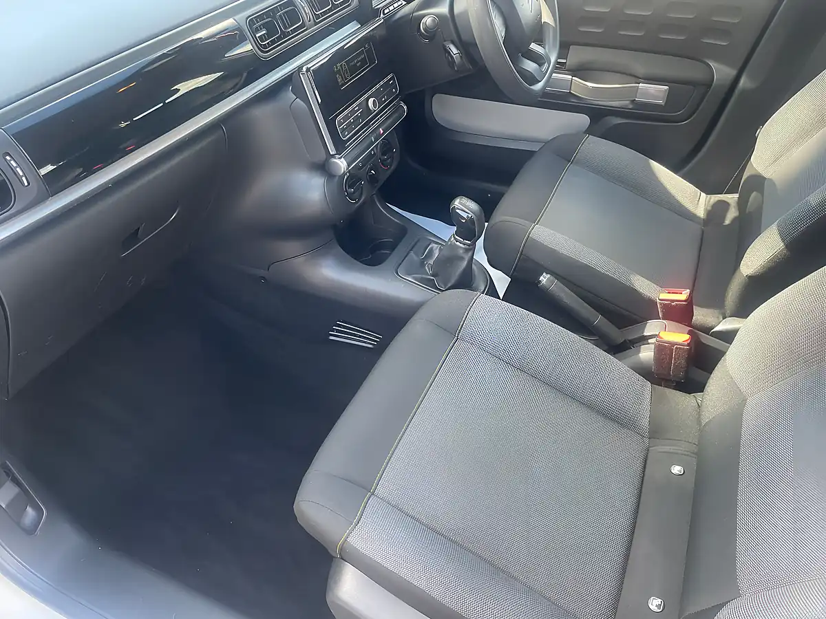 Used 2017 Citroen C3 Touch White - Interior and Exterior details 10