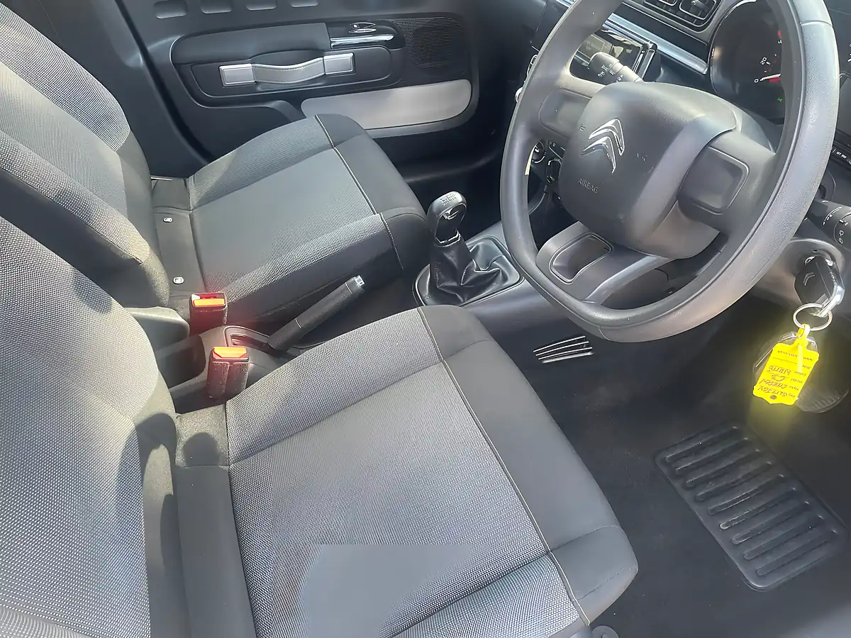 Used 2017 Citroen C3 Touch White - Interior and Exterior details 13