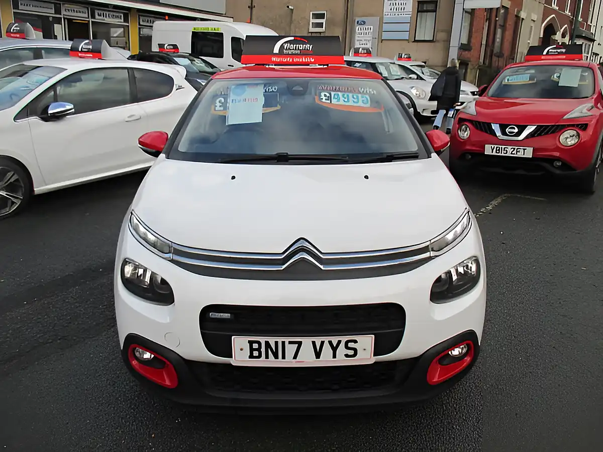 Used 2017 Citroen C3 White - Front View