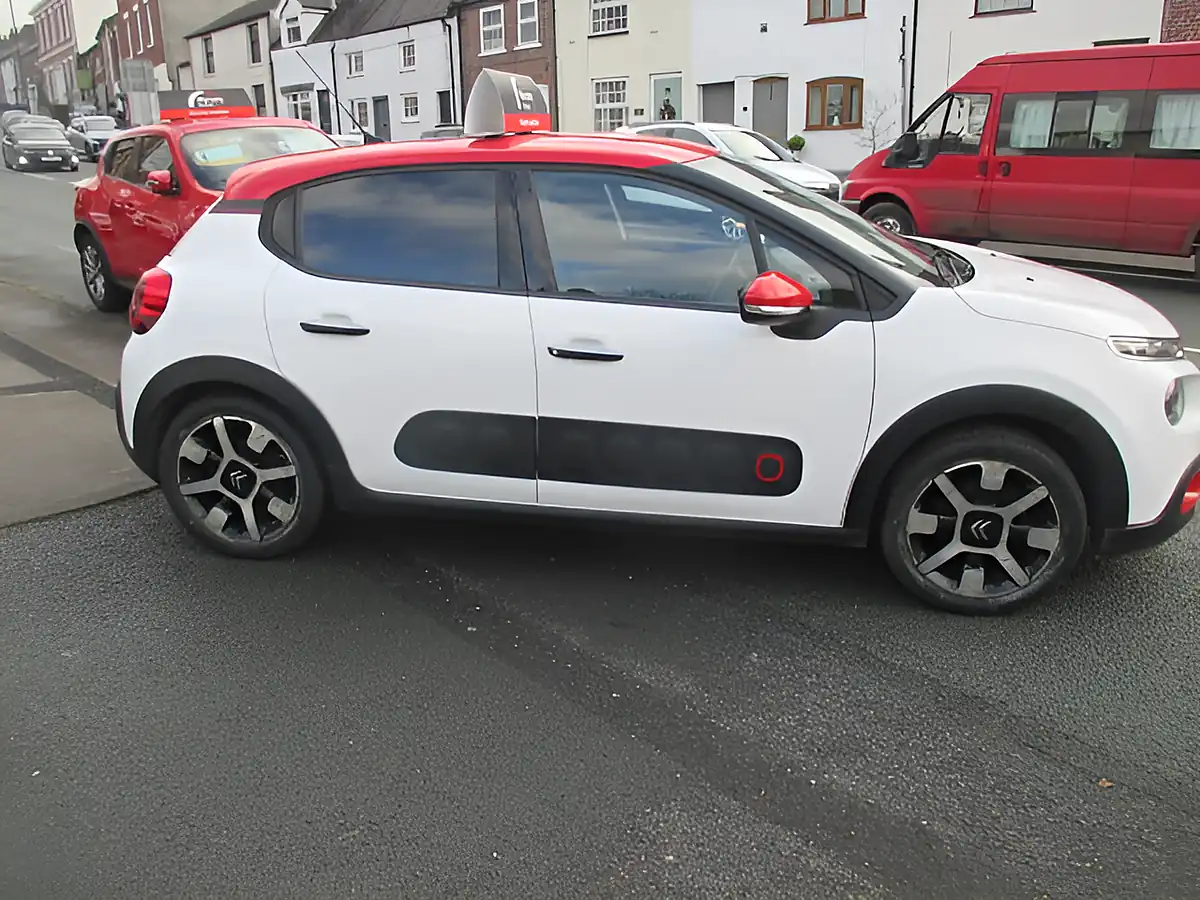 Used 2017 Citroen C3 White - Interior and Exterior details 3