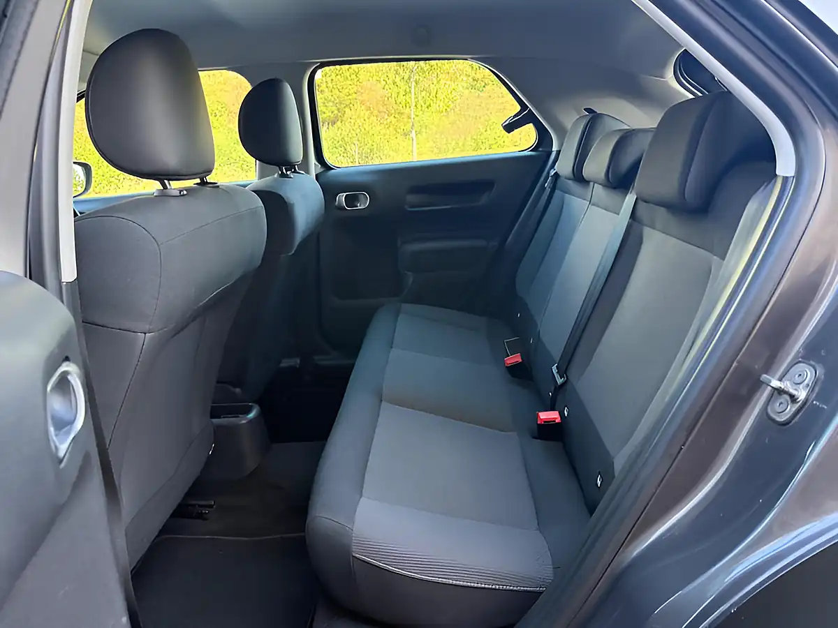 Used 2017 Citroen C4 Cactus Feel Grey - Interior and Exterior details 10