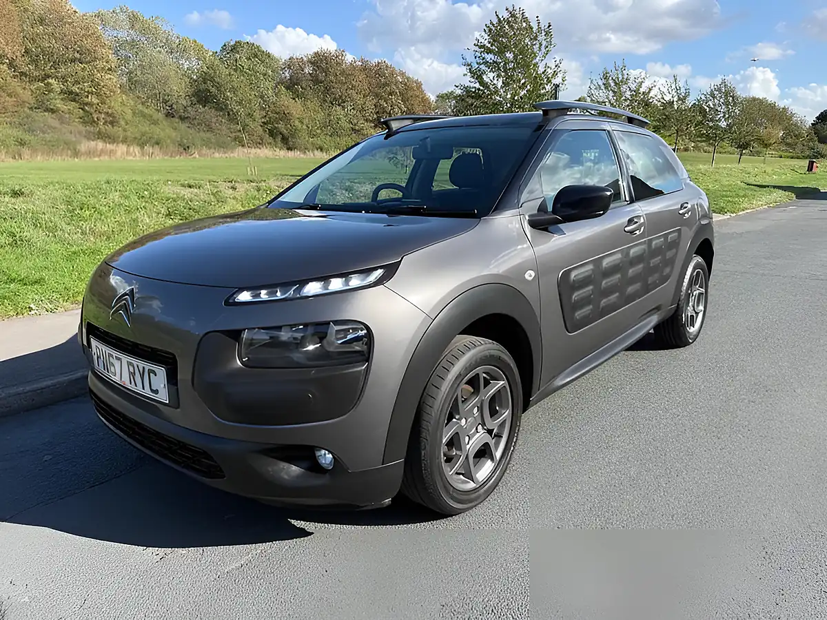 Used 2017 Citroen C4 Cactus Feel Grey - Interior and Exterior details 5