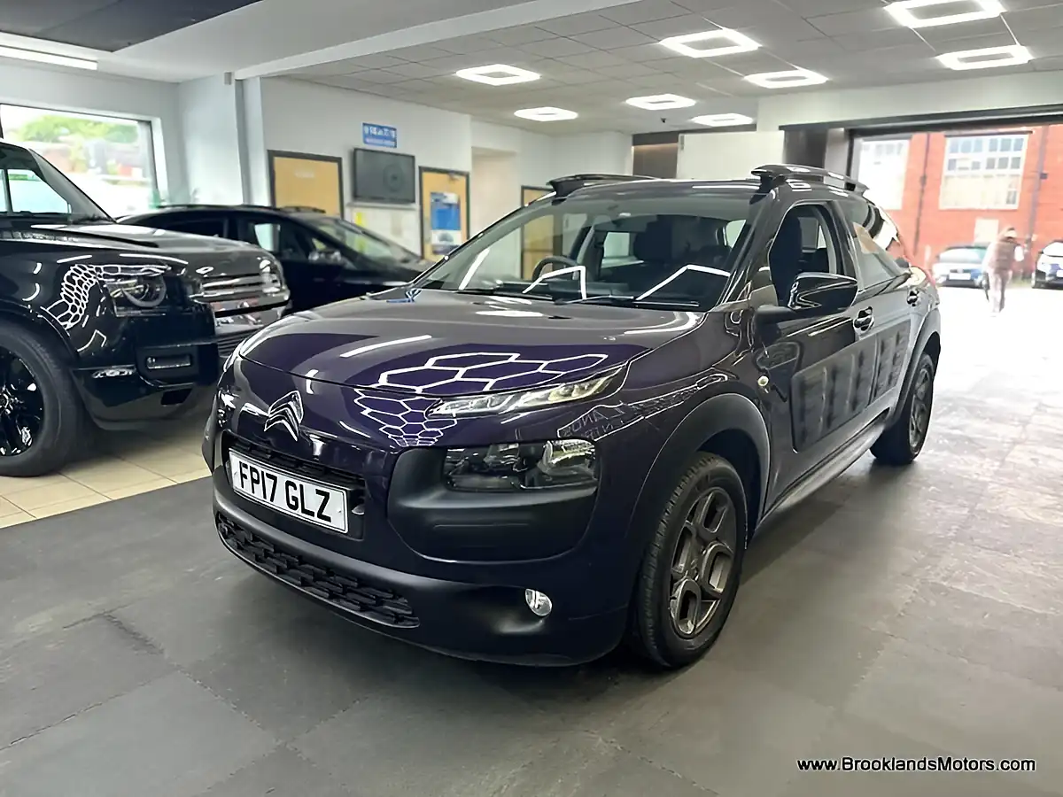 Used 2017 Citroen C4 Cactus Feel S/S Mauve/Purple - Interior and Exterior details 7
