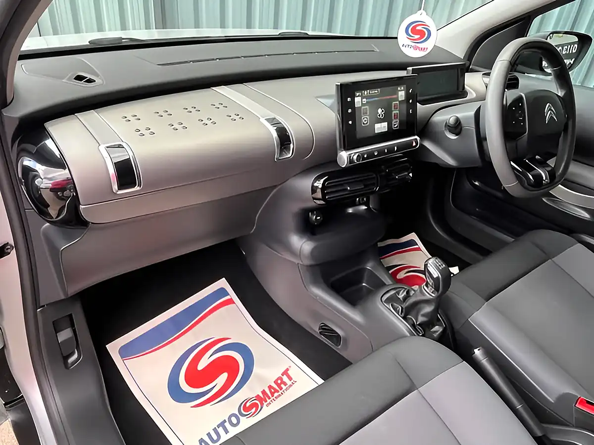 Used 2017 Citroen C4 Cactus Feel Silver - Interior and Exterior details 15