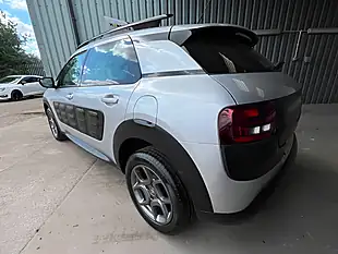 Used 2017 Citroen C4 Cactus Feel Silver - Interior and Exterior details 6