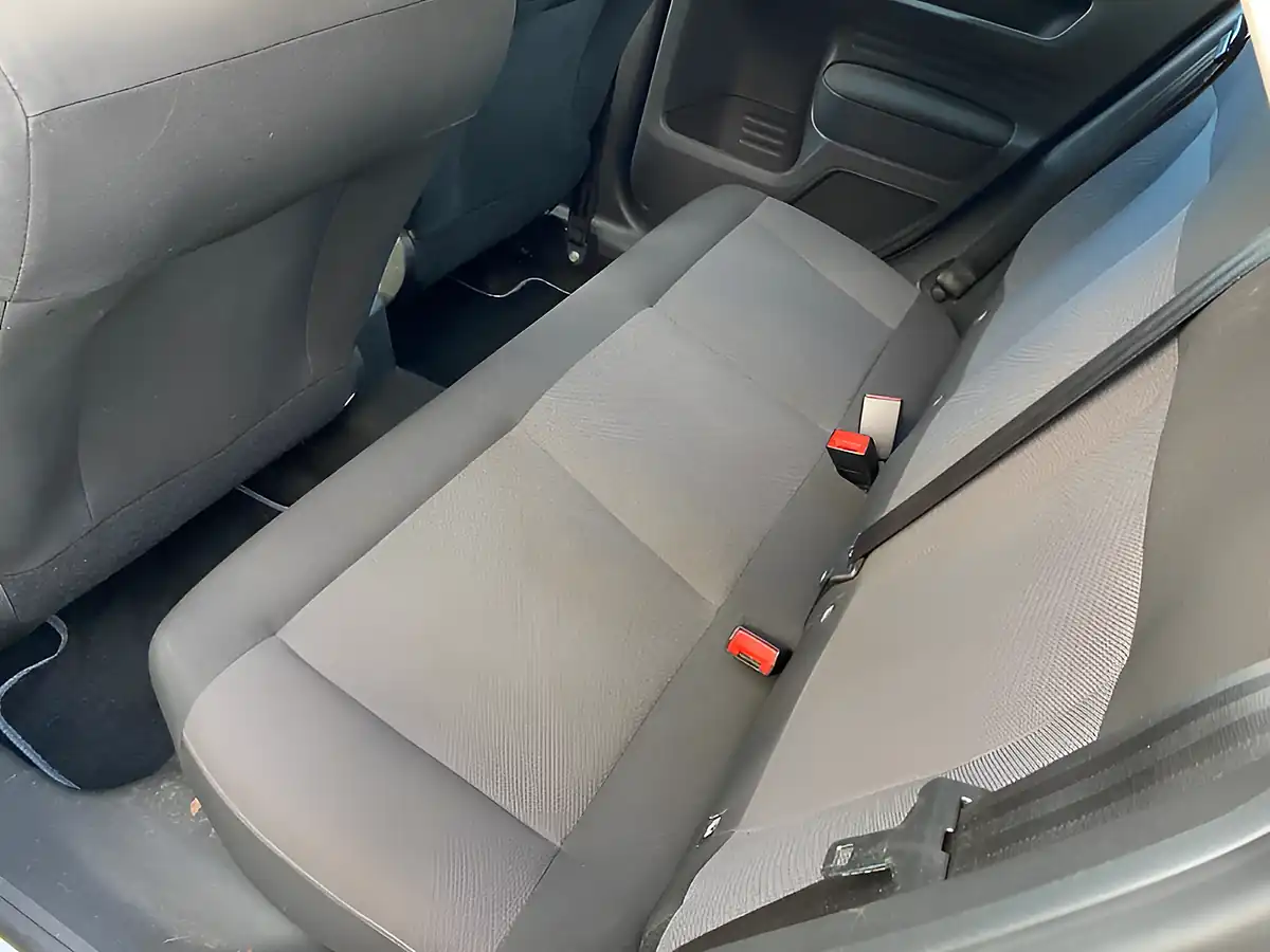 Used 2017 Citroen C4 Cactus Feel Silver - Interior and Exterior details 15