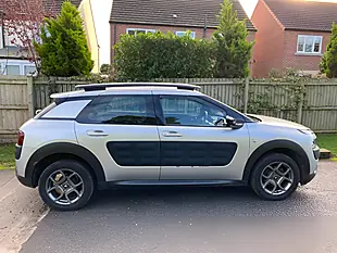 Used 2017 Citroen C4 Cactus Feel Silver - Interior and Exterior details 4