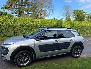 Used 2017 Citroen C4 Cactus Feel Silver - Interior and Exterior details 8