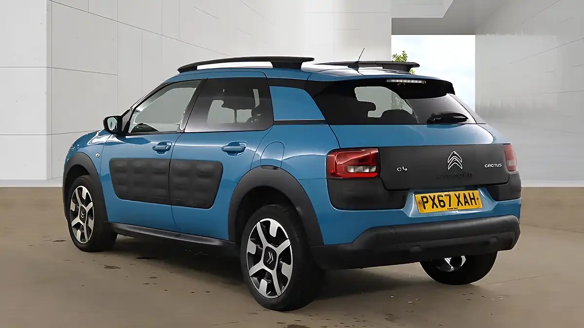 Used 2017 Citroen C4 Cactus Flair Blue - Interior and Exterior details 3