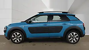Used 2017 Citroen C4 Cactus Flair Blue - Interior and Exterior details 6