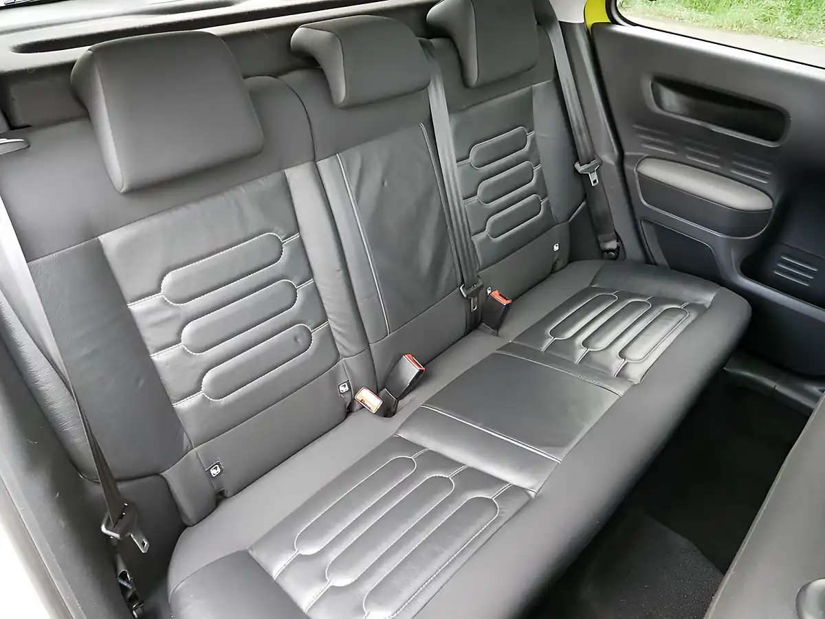 Used 2017 Citroen C4 Cactus Flair Edition Yellow - Interior and Exterior details 13