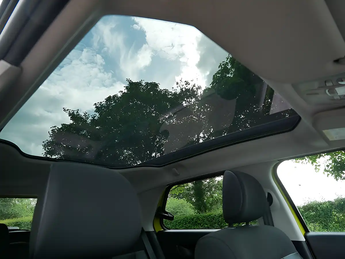 Used 2017 Citroen C4 Cactus Flair Edition Yellow - Interior and Exterior details 14