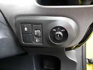 Used 2017 Citroen C4 Cactus Flair Edition Yellow - Interior and Exterior details 15
