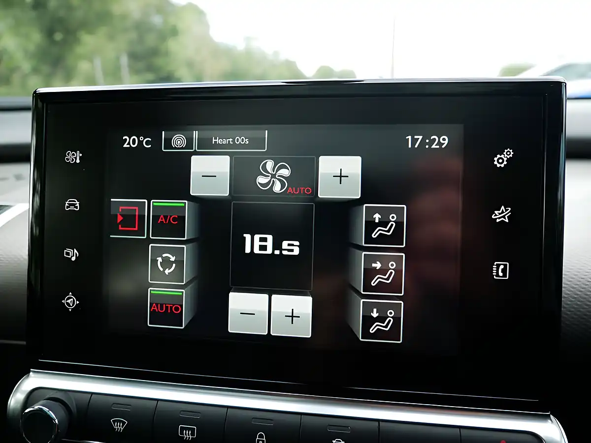 Used 2017 Citroen C4 Cactus Flair Edition Yellow - Interior and Exterior details 20