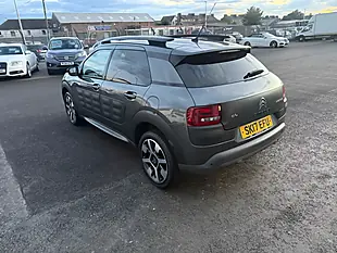 Used 2017 Citroen C4 Cactus Flair Grey - Interior and Exterior details 7