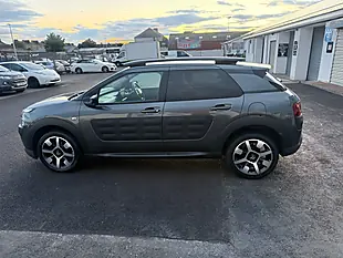 Used 2017 Citroen C4 Cactus Flair Grey - Interior and Exterior details 8