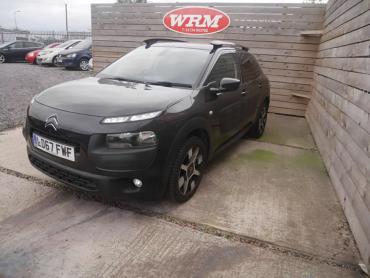 Used 2017 Citroen C4 Cactus Flair Obsidian Black - Interior and Exterior details 6