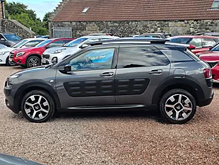 Used 2017 Citroen C4 Cactus Flair Platinum Grey Metallic - Interior and Exterior details 8