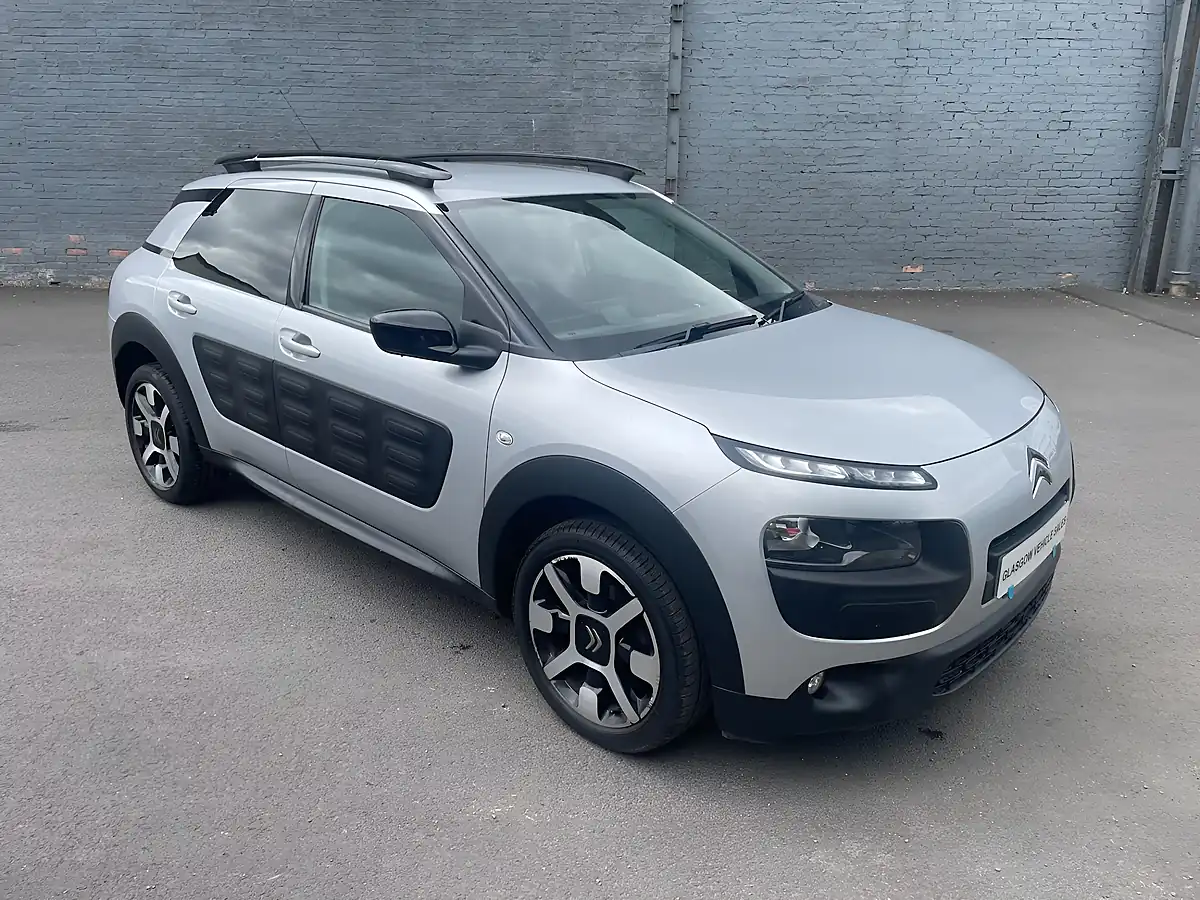 Used 2017 Citroen C4 Cactus Flair Silver - Front View
