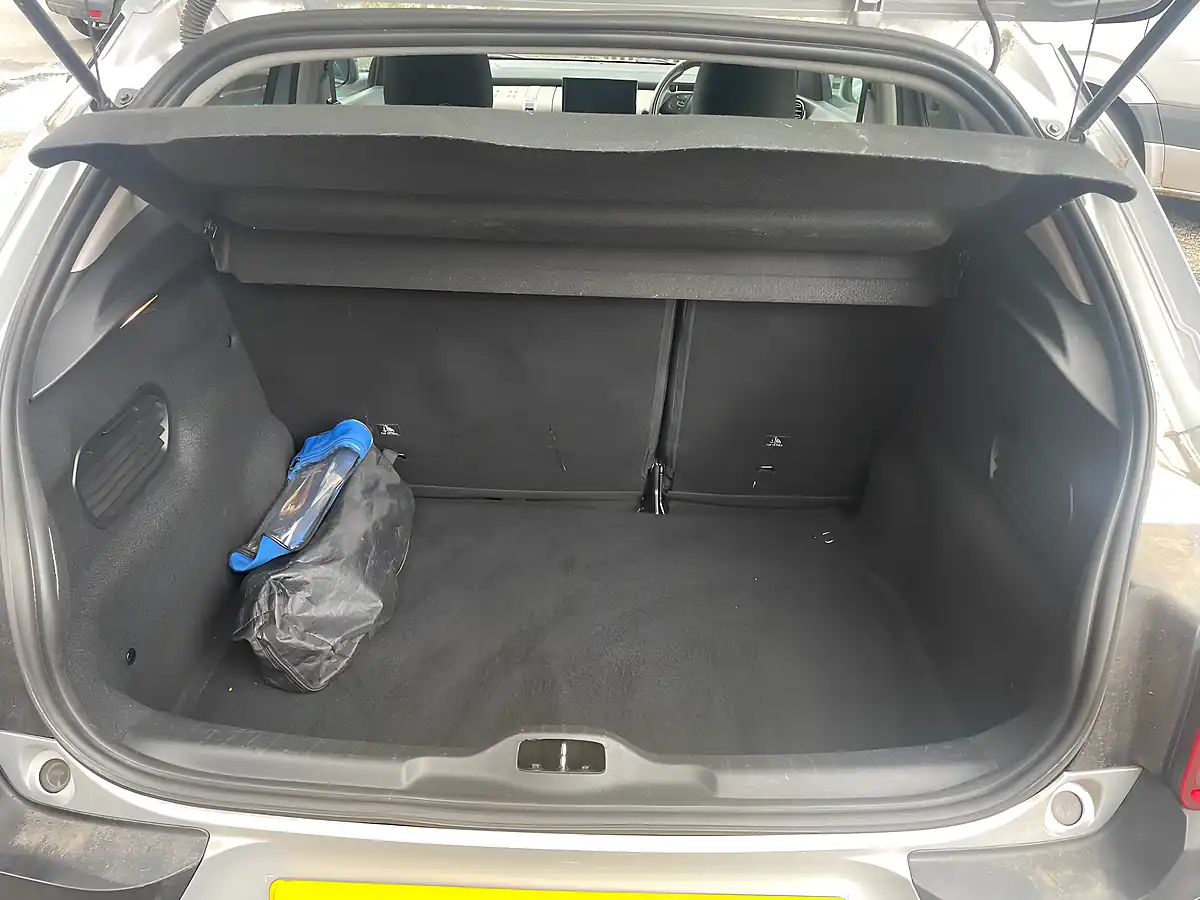 Used 2017 Citroen C4 Cactus Flair Silver - Interior and Exterior details 12