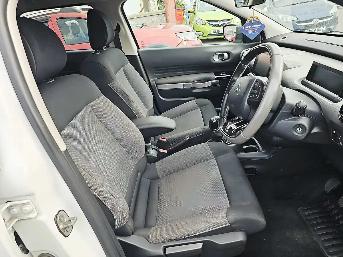 Used 2017 Citroen C4 Cactus Flair White - Interior and Exterior details 10