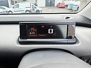 Used 2017 Citroen C4 Cactus Flair White - Interior and Exterior details 13