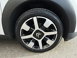 Used 2017 Citroen C4 Cactus Flair White - Interior and Exterior details 20