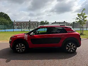 Used 2017 Citroen C4 Cactus Rip Curl Red - Interior and Exterior details 4