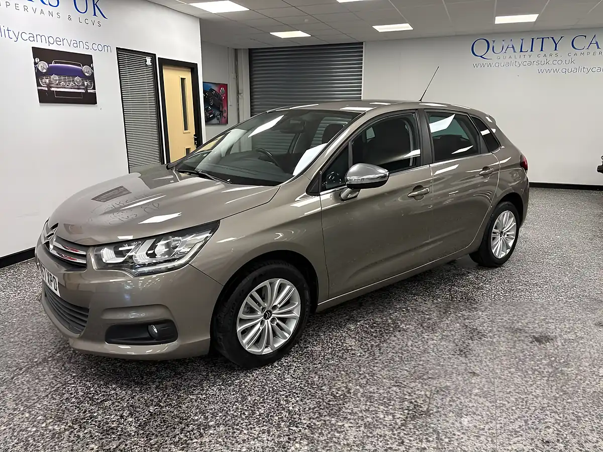 Used 2017 Citroen C4 Flair Grey - Front View