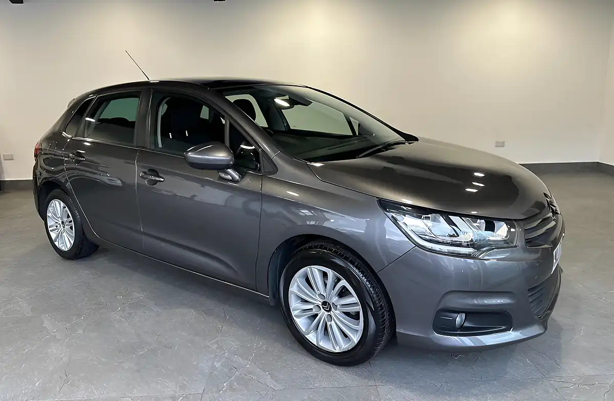 Used 2017 Citroen C4 Flair Grey - Front View